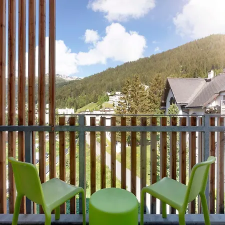 ヒルトン ガーデン ダボス ホテル