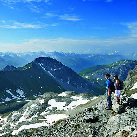 Hilton Garden Ξενοδοχείο 4*