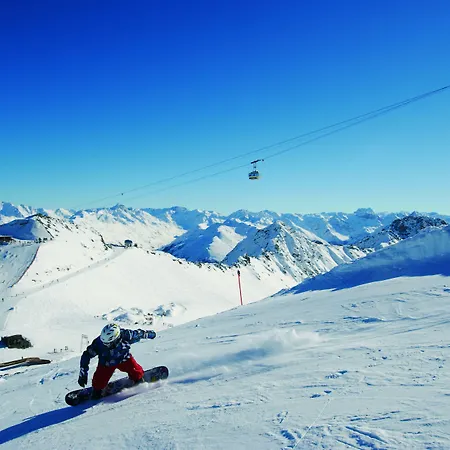 Ξενοδοχείο Hilton Garden Νταβός