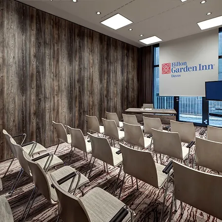 ホテル ヒルトン ガーデン ダボス ダヴォス・プラッツ