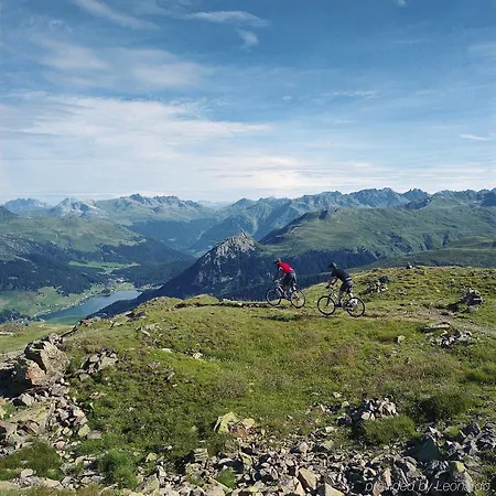 Ξενοδοχείο Hilton Garden 4*