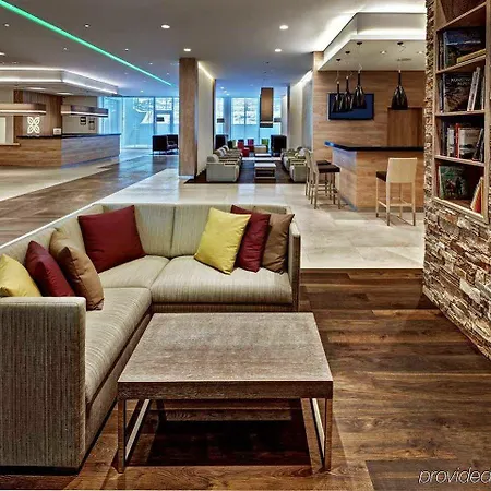 Hilton Garden Ξενοδοχείο Νταβός