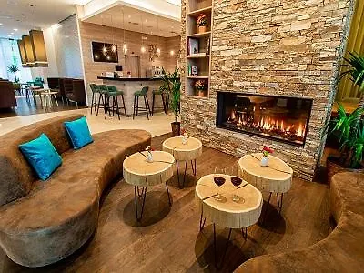 Hilton Garden 4* Давос