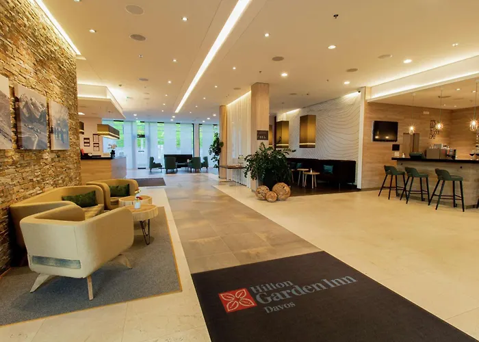 Отель Hilton Garden