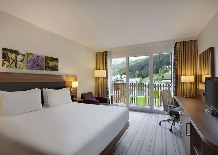 Отель Hilton Garden