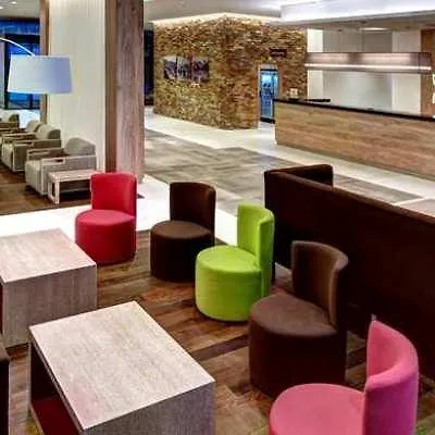 Отель Hilton Garden