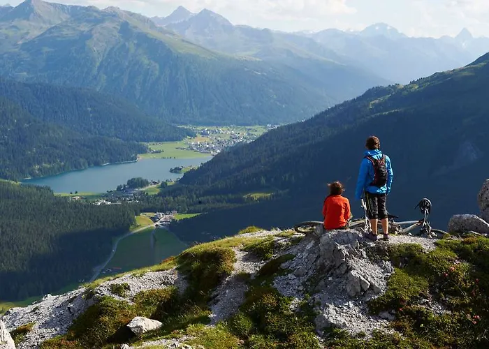达沃斯希尔顿花园酒店